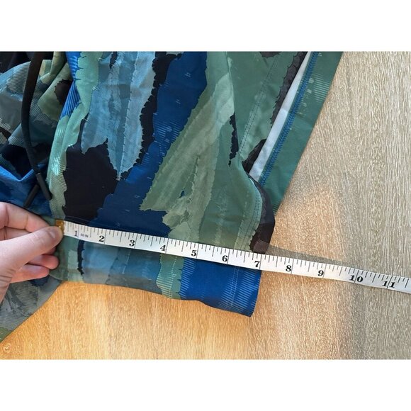 Lululemon Men's Board Shorts Swim Trunks Green Blue Black Lined Size Large 7" - Picture 2 of 5